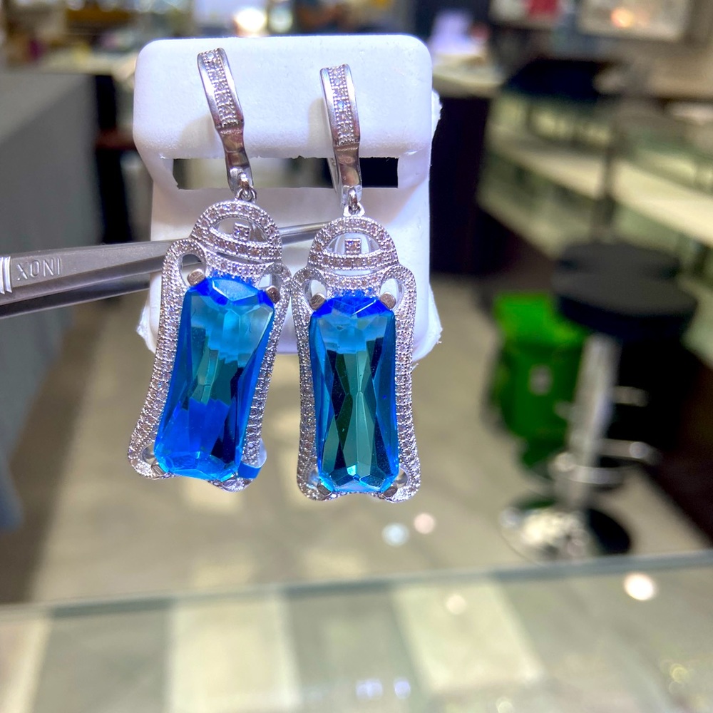 Exclusive Silver earrings/ new